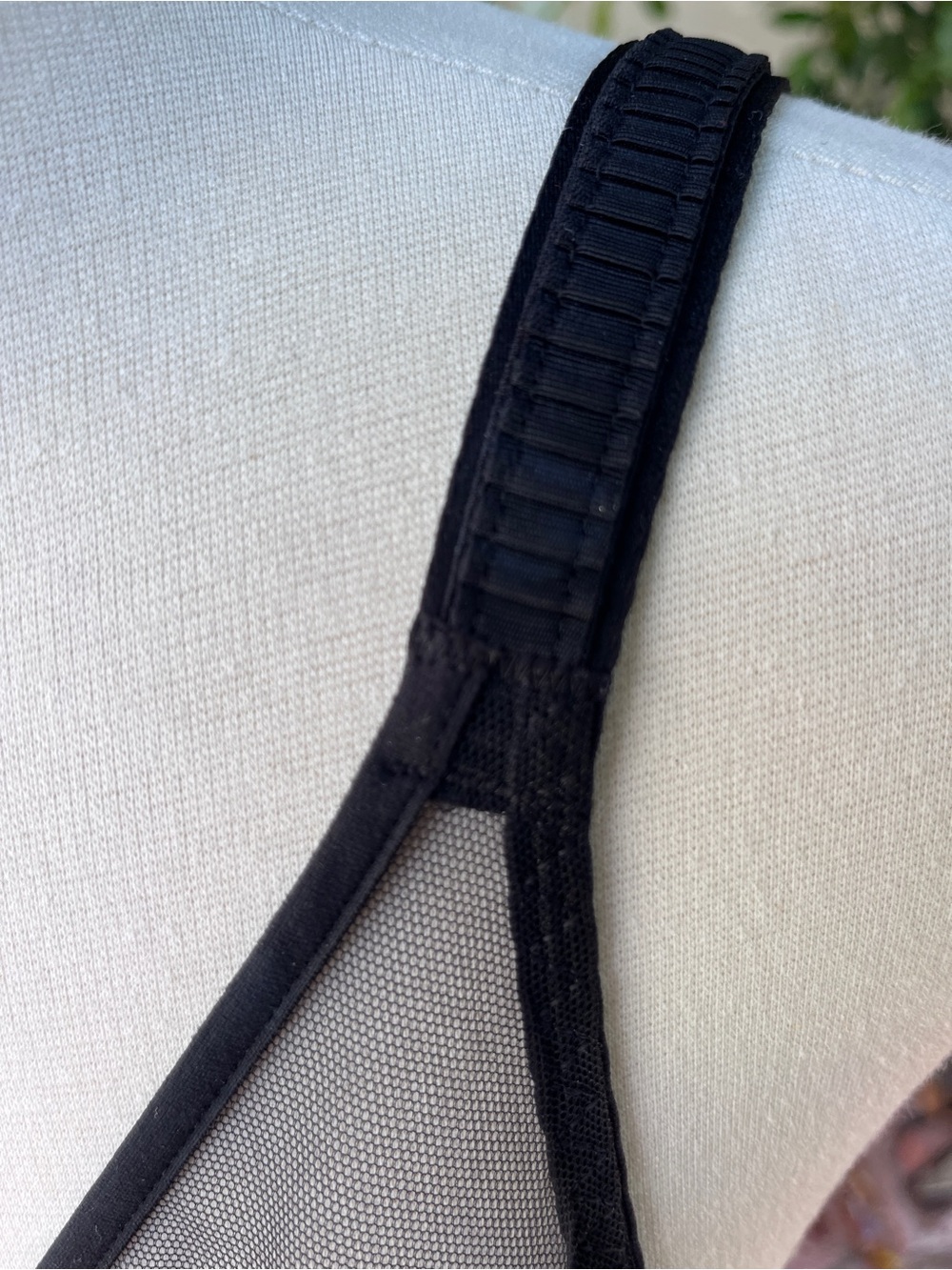 Maison LeJaby 36C Black Lace Underwire Bra with Sheer Mesh Accents - Picture 7 of 14